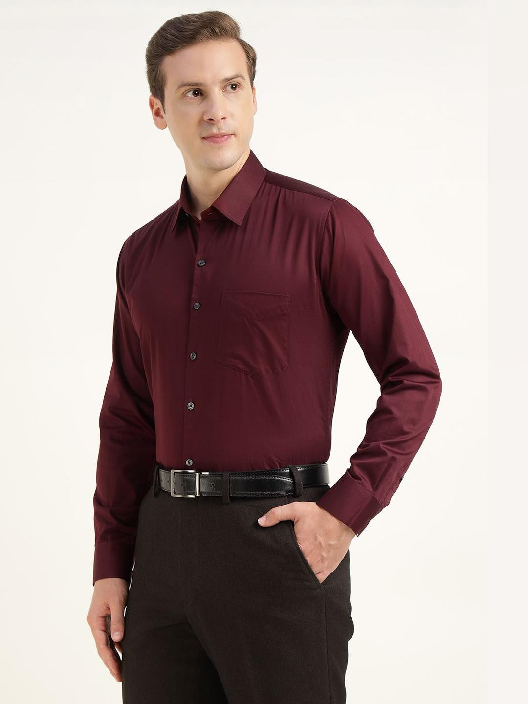 Men Burgundy Solid Pure Cotton Slim Fit Party Shirt