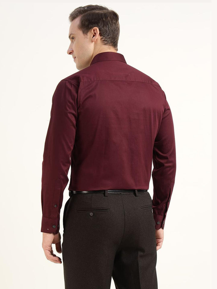 Men Burgundy Solid Pure Cotton Slim Fit Party Shirt