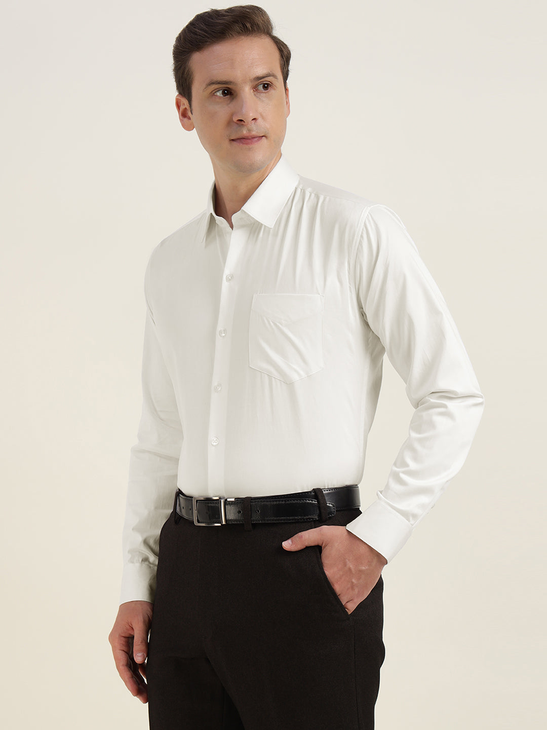 Men White Solid Pure Cotton Slim Fit Formal Shirt