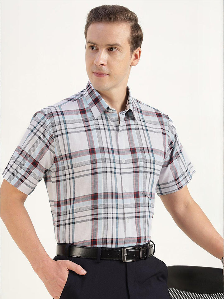 Men White & Blue Checked Pure Cotton Slim Fit Formal Shirt