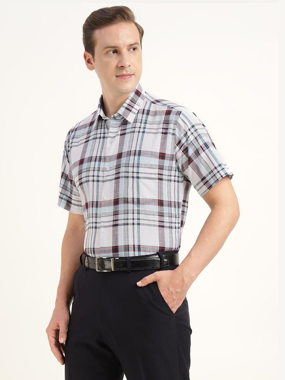 Men White & Blue Checked Pure Cotton Slim Fit Formal Shirt