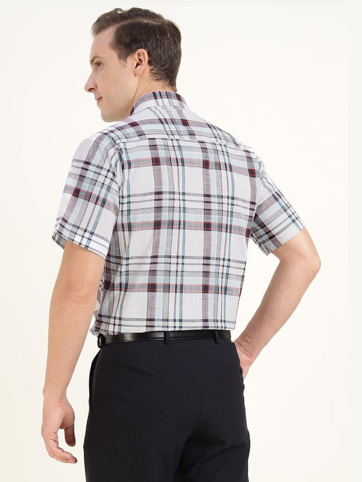 Men White & Blue Checked Pure Cotton Slim Fit Formal Shirt