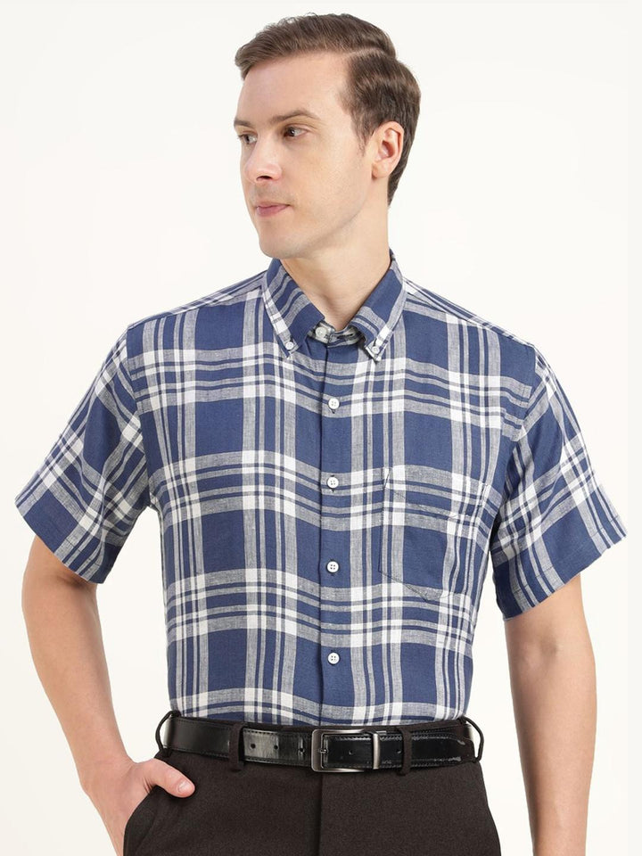 Men Blue & White Checked Pure Linen Slim Fit Formal Shirt