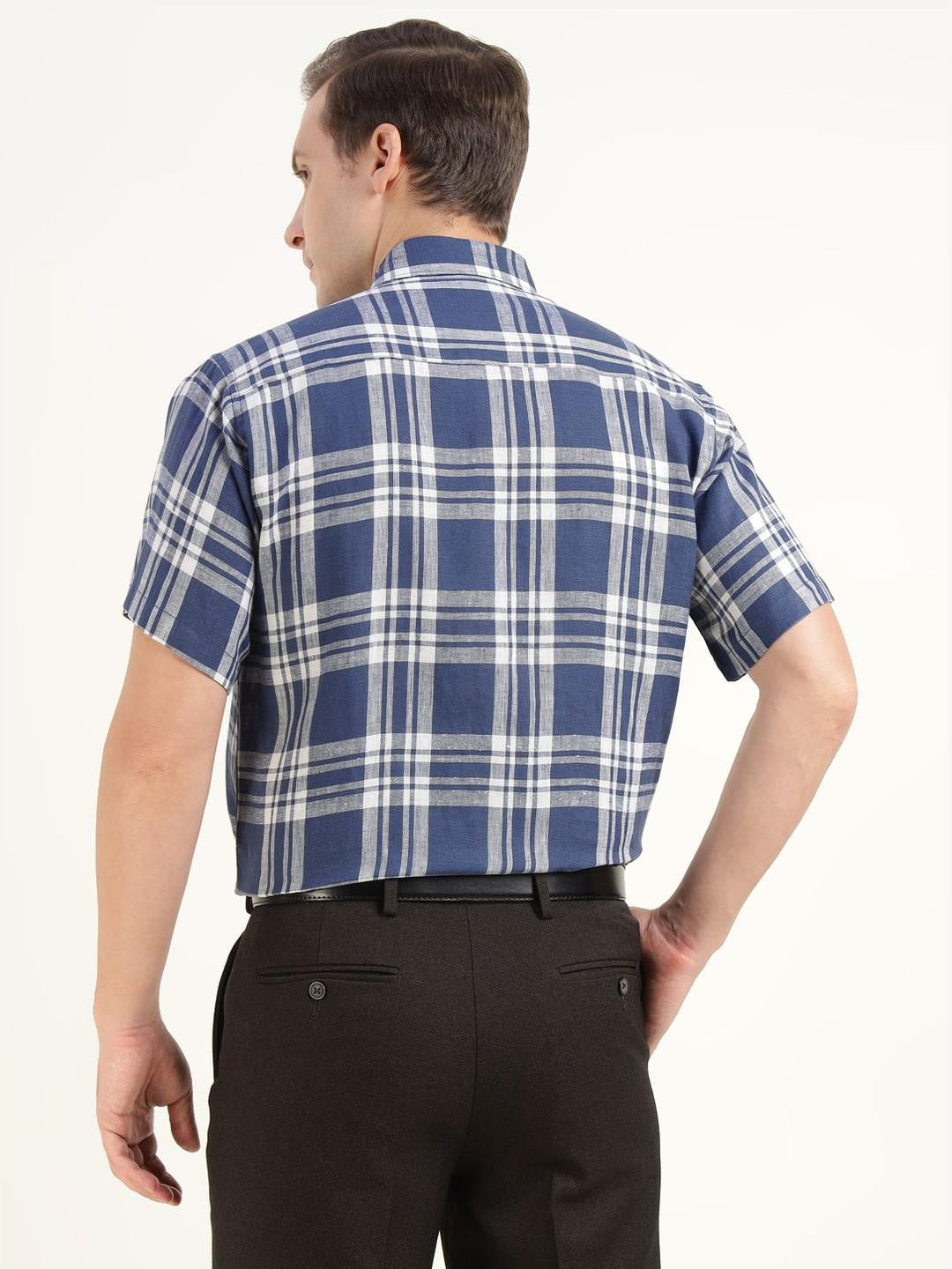 Men Blue & White Checked Pure Linen Slim Fit Formal Shirt