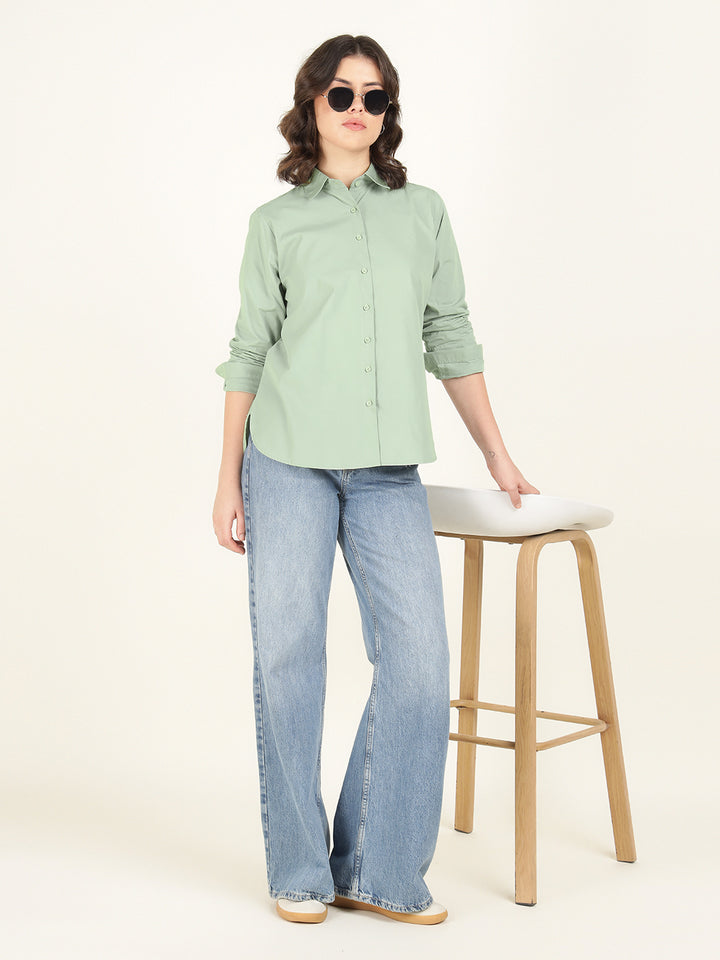 Women Sea Green Solid Pure Cotton Relaxed Fit Casual Shirt