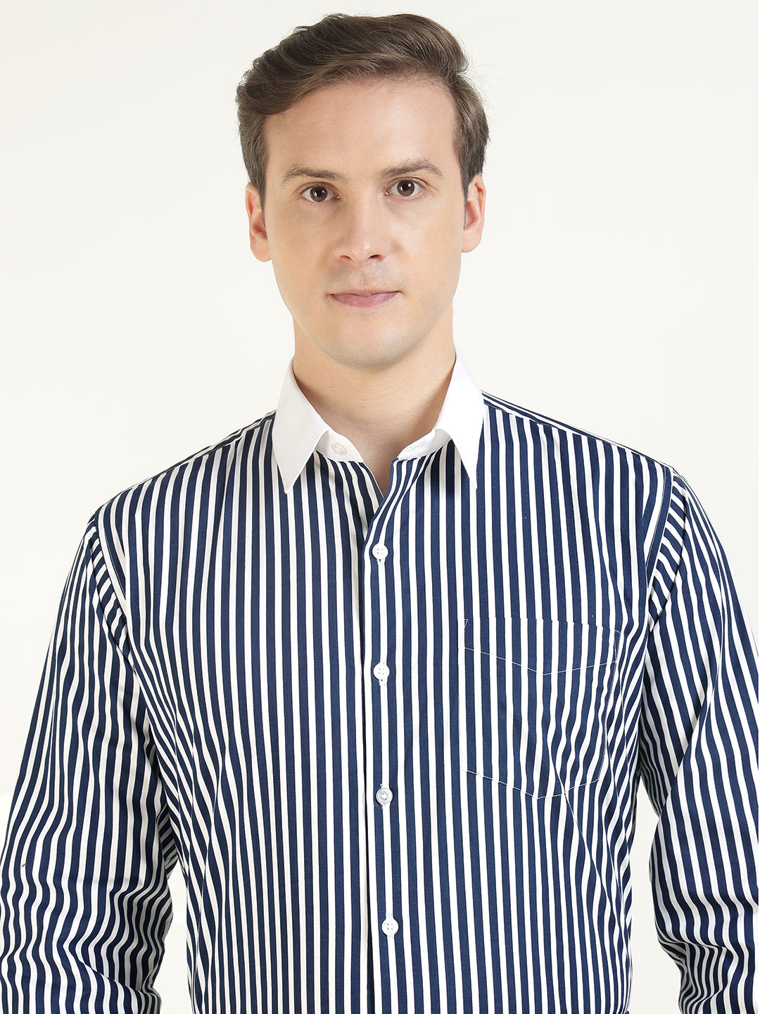 Men White & Navy Blue Striped Pure Cotton Slim Fit Formal Shirt