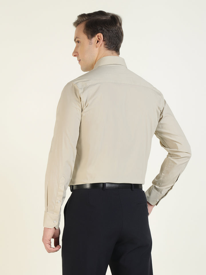 Men Cream Solid Cotton Rich Slim Fit Formal Shirt