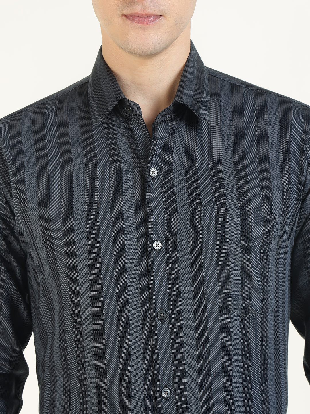 Men Charcoal & Black Solid Pure Cotton Slim Fit Formal Shirt