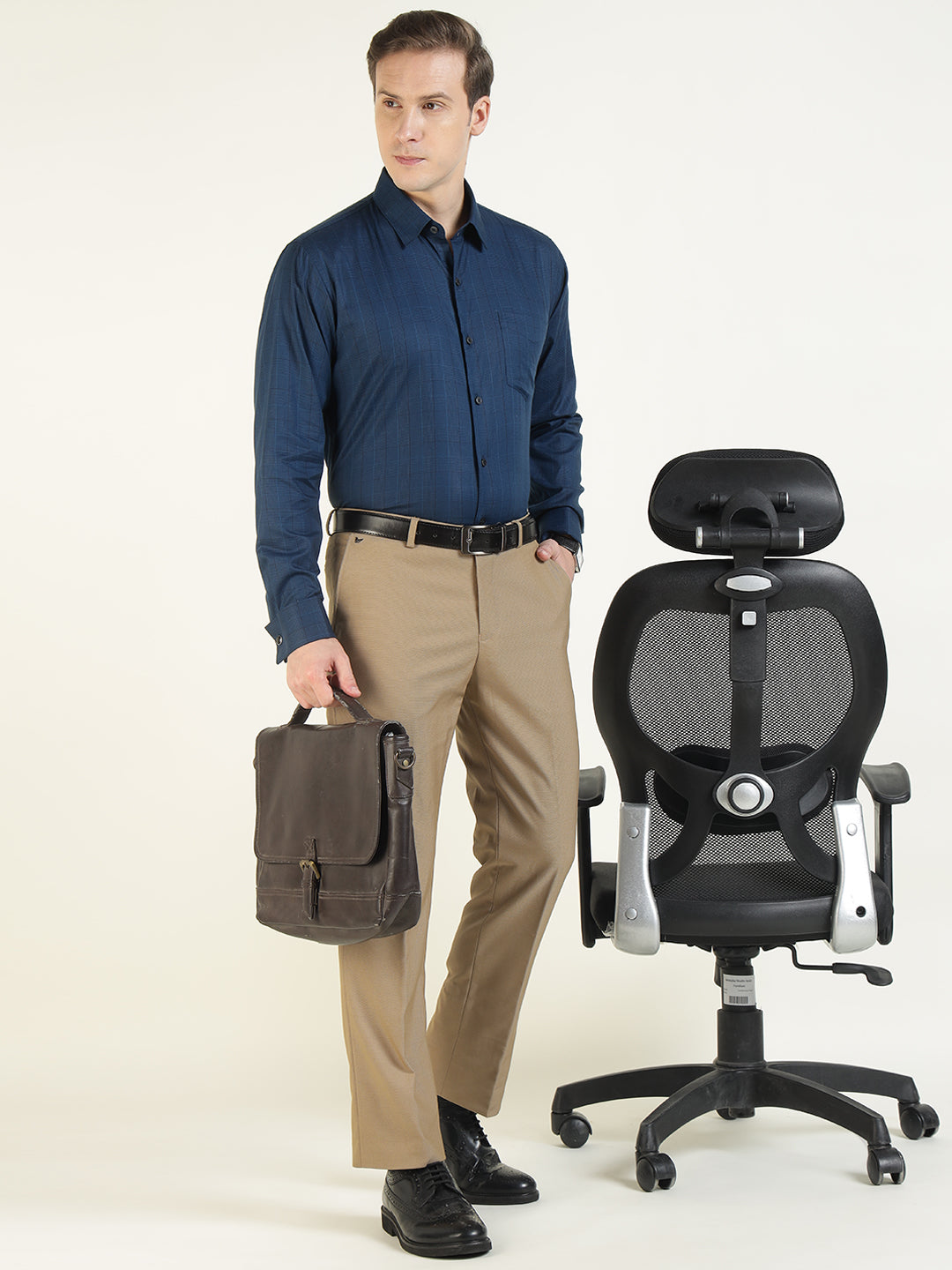 Men Navy Blue Checked Cotton Elastene Slim Fit Formal Shirt