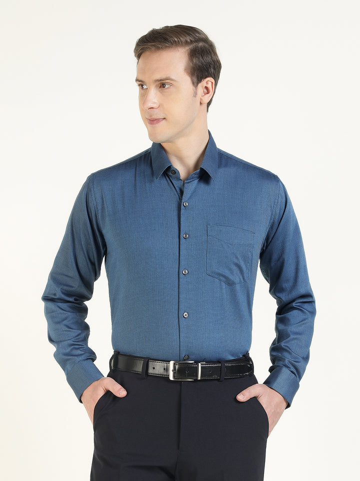 Men Blue Solid Pure Cotton Slim Fit Formal Shirt