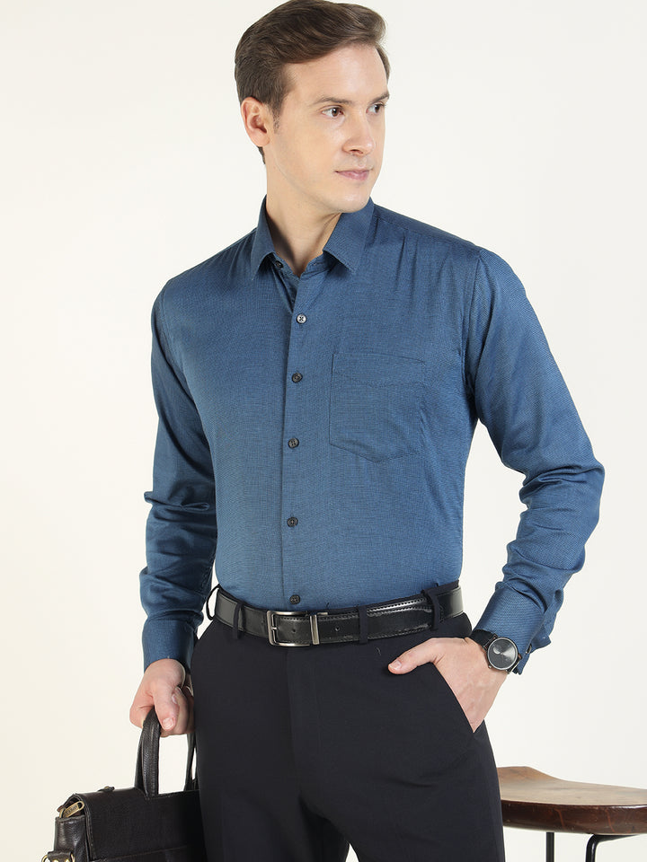 Men Blue Solid Pure Cotton Slim Fit Formal Shirt
