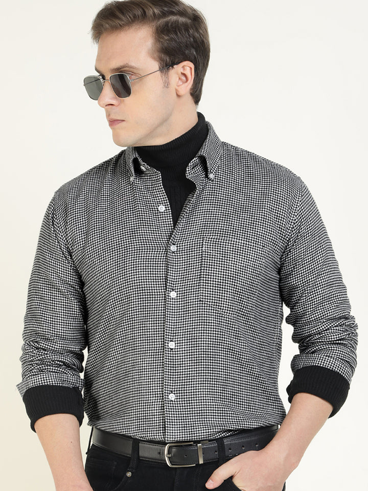 Hancock Men White & Black Checked Pure Cotton Slim Fit Casual Shirt