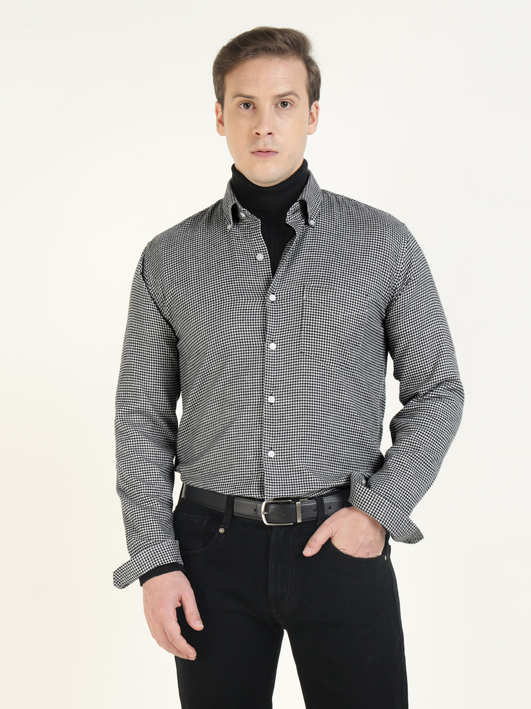 Hancock Men White & Black Checked Pure Cotton Slim Fit Casual Shirt