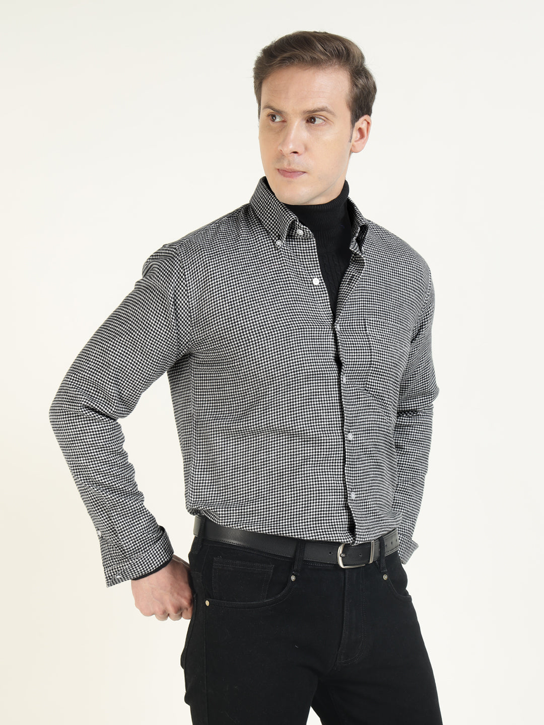 Hancock Men White & Black Checked Pure Cotton Slim Fit Casual Shirt