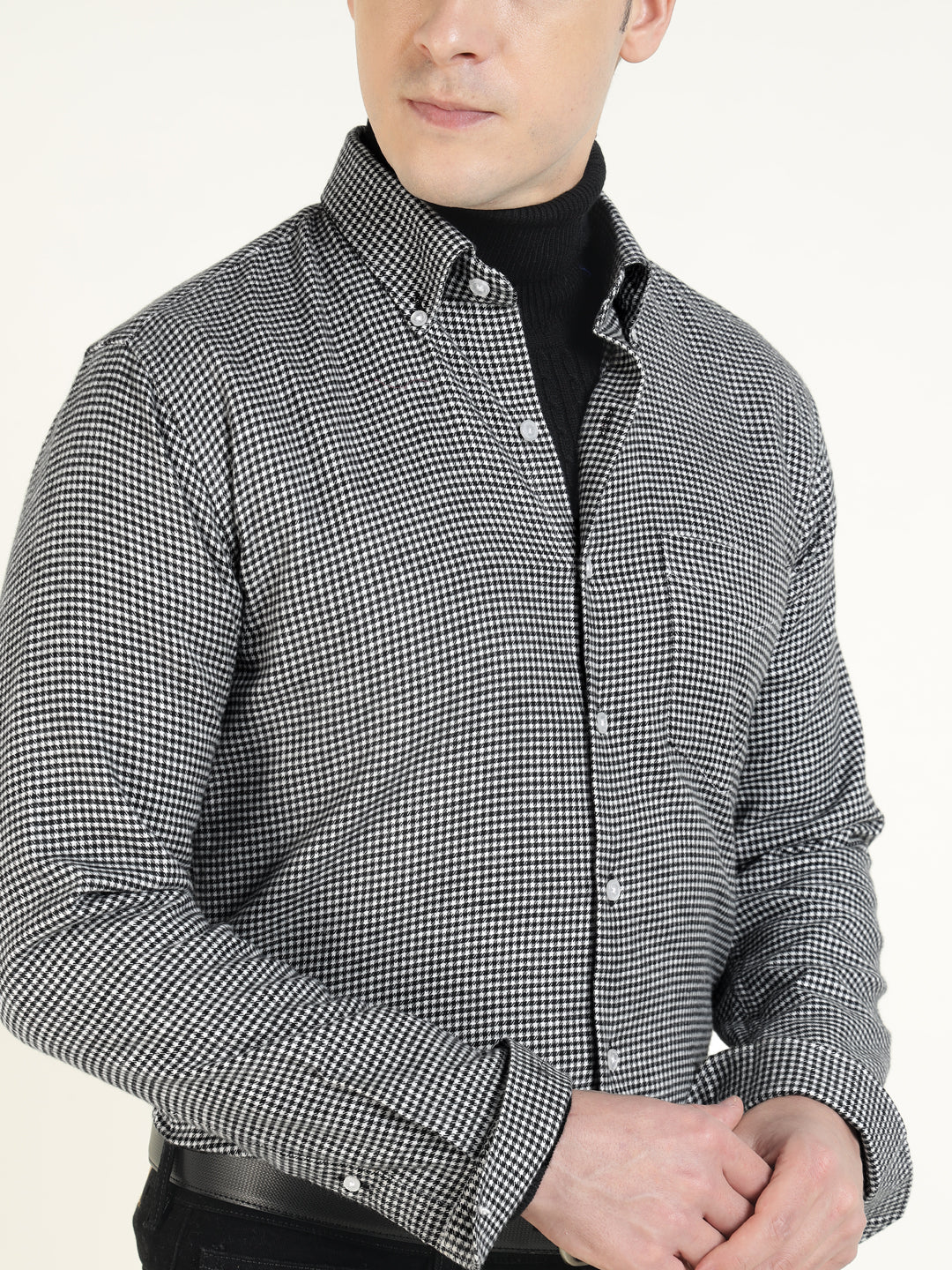 Hancock Men White & Black Checked Pure Cotton Slim Fit Casual Shirt