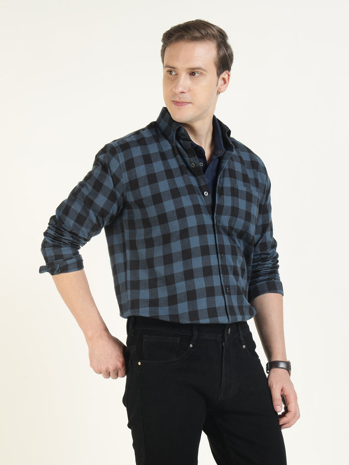 Hancock Men Blue & Navy Blue Checked Pure Cotton Slim Fit Casual Shirt