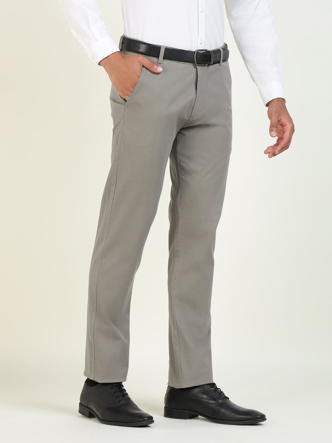 Men Grey Solid Cotton Elastene Slim Fit Formal Trouser