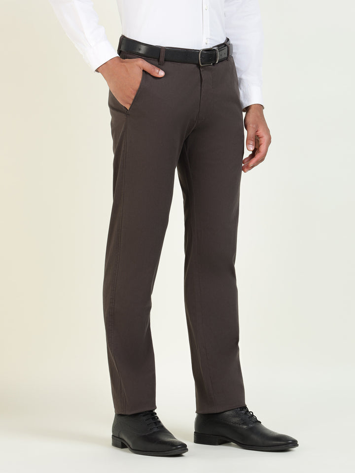 Men Coffee Solid Cotton Elastene Slim Fit Formal Trouser