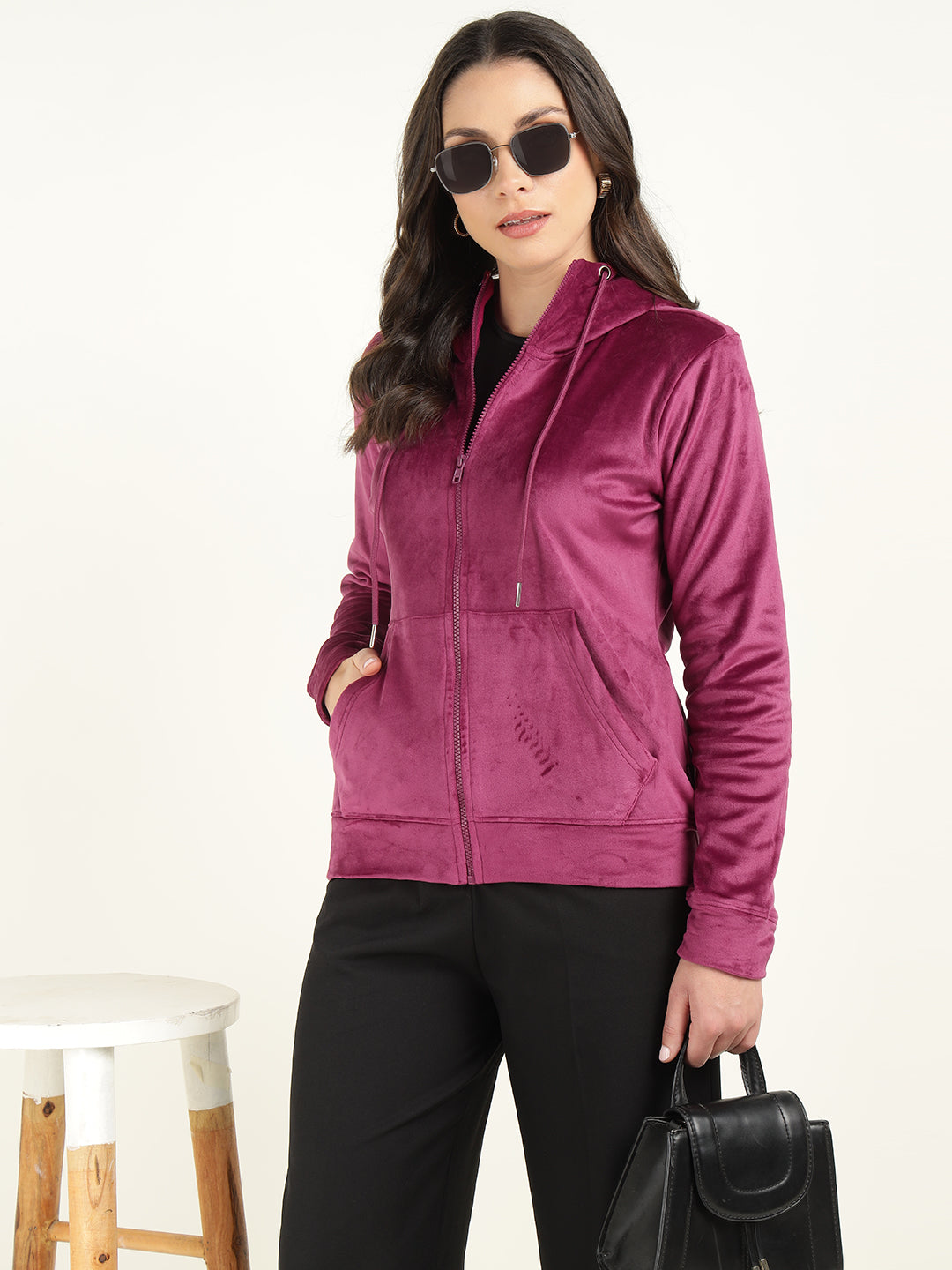 Women Magenta Solid Velvet And Polyester Regular Fit Casual Sweatshirt