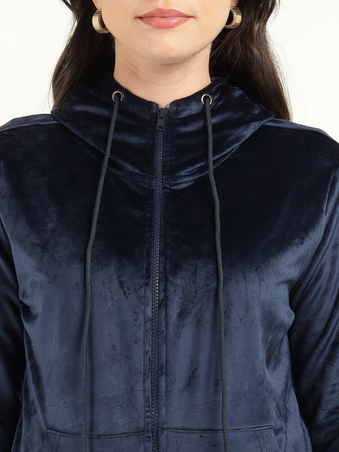 Women Navy Blue Solid Velvet And Polyester Regular Fit Casual Sweatshirt