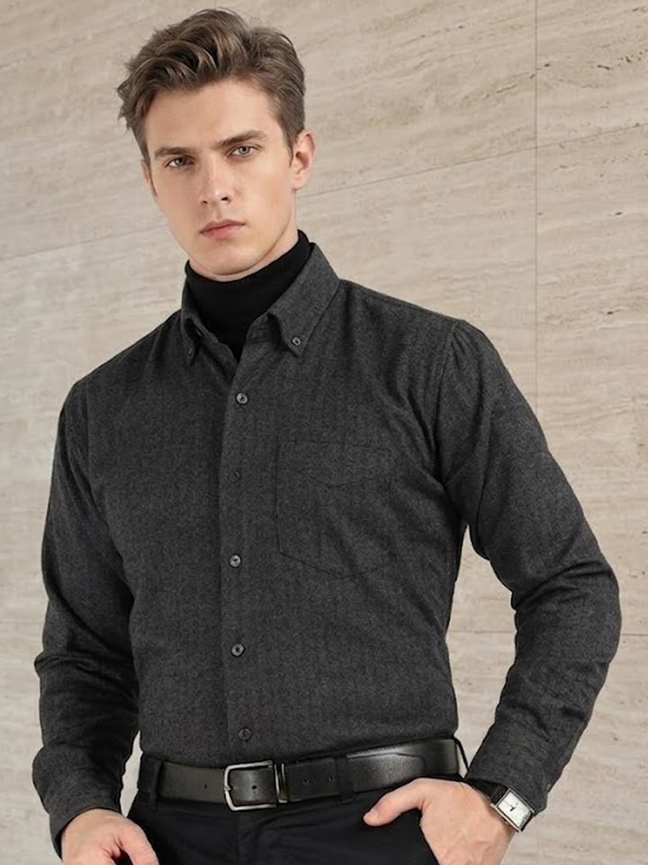 Men Dark Grey Solid Pure Cotton Slim Fit Formal Shirt