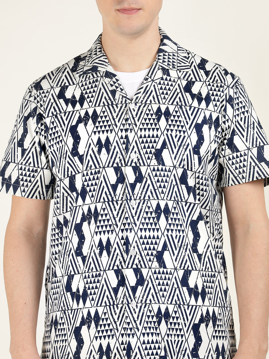 Hancock Men White & Navy Blue Printed Pure Cotton Relaxed Fit Casual Shirt