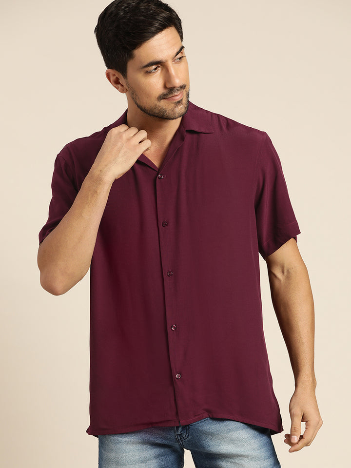 Men Burgundy Solid Viscose Rayon Relaxed Fit Casual Shirt