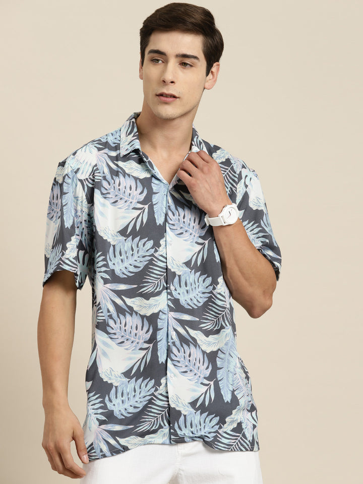 Men Blue&Multi Print Viscose Rayon Regular Fit Casual Resort Shirt