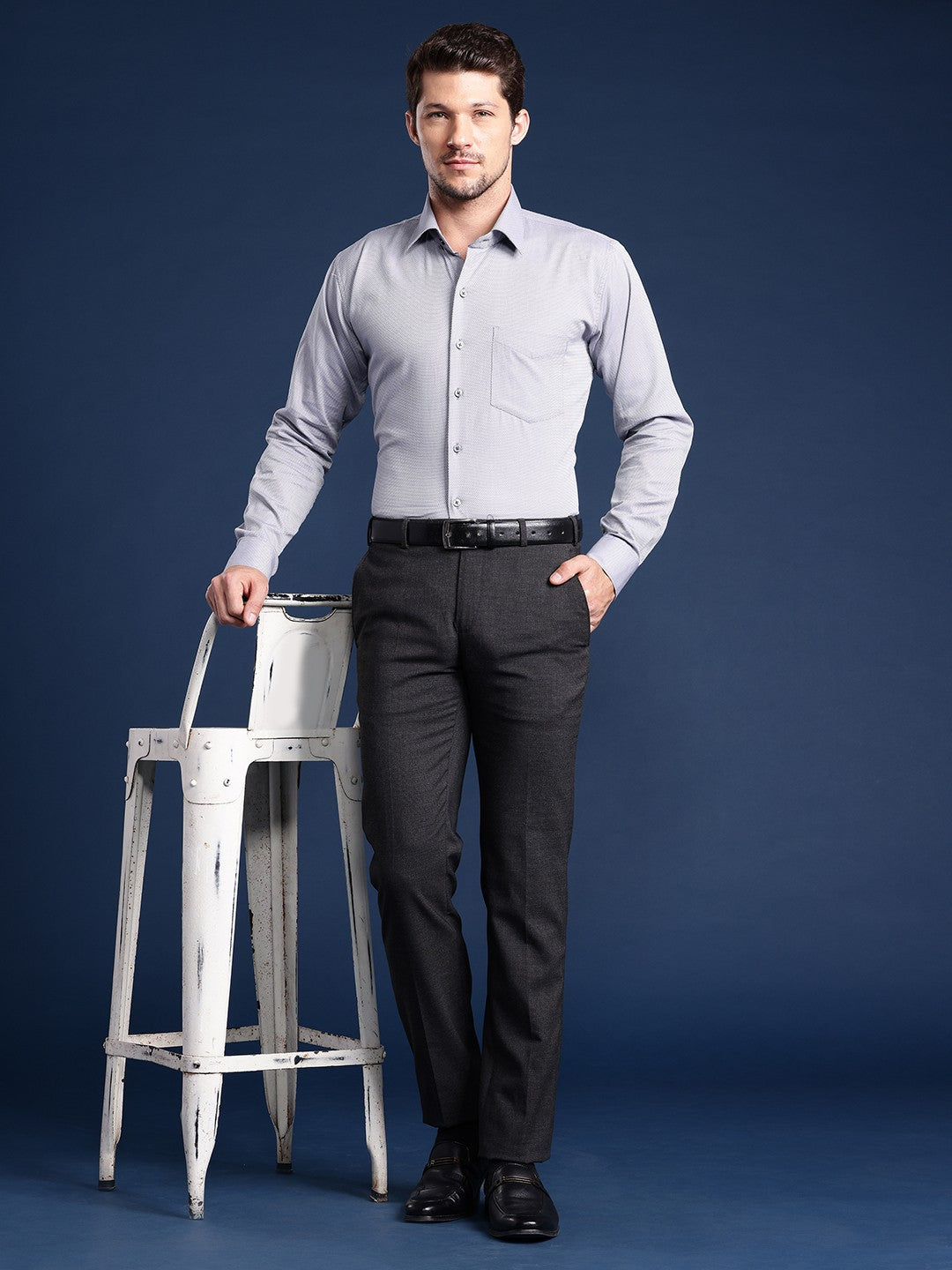 Men Grey Solid Pure Cotton Slim Fit Formal Shirt
