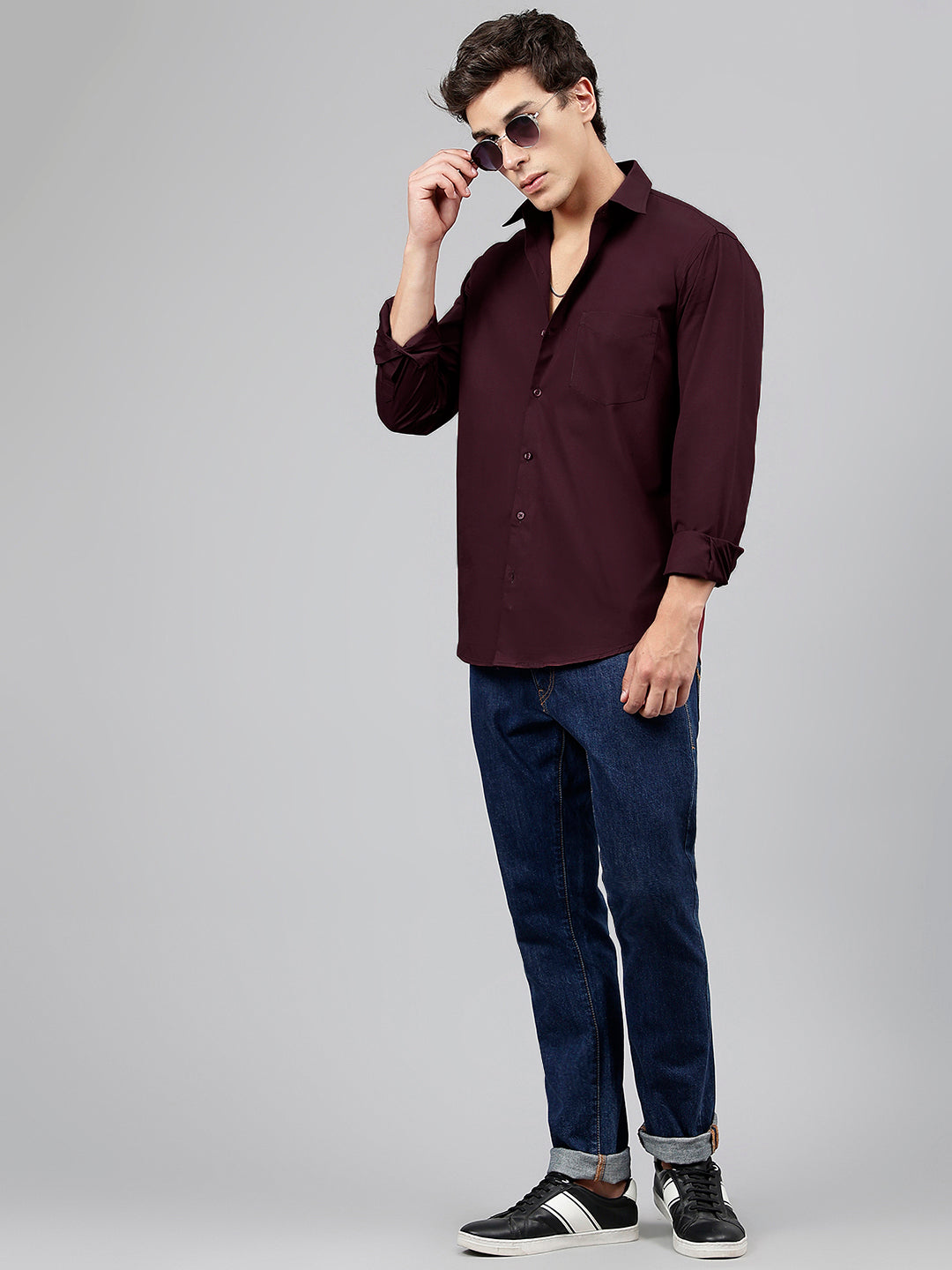Men Wine Solid Pure Cotton Slim Fit Casual Shirt - Main Image
