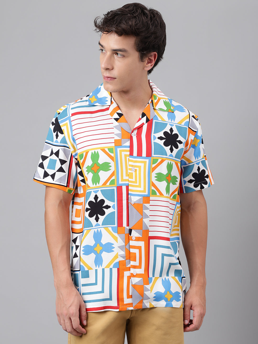 Men White & Multi Geometric Printed Viscose Rayon Regular Fit Resort Shirt