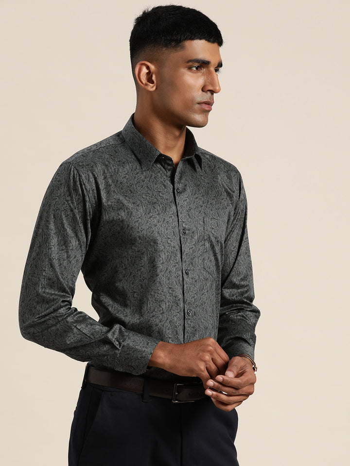 Men Grey & Black Print Pure Cotton Slim fit Party Shirt