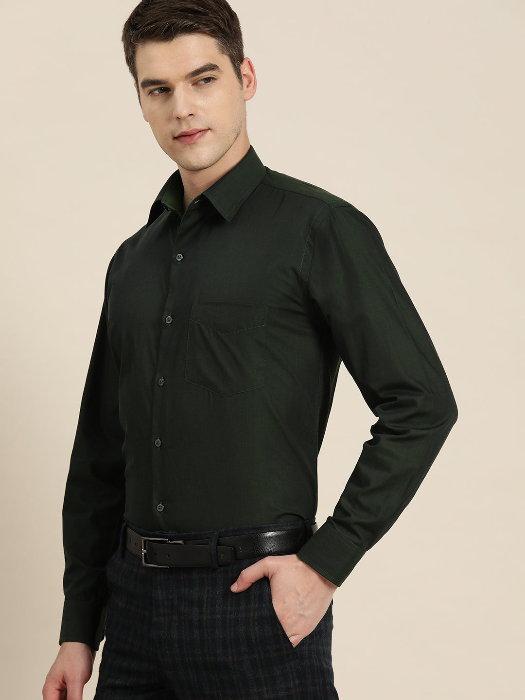 Men Green Solid Pure Cotton Slim fit Formal Shirt