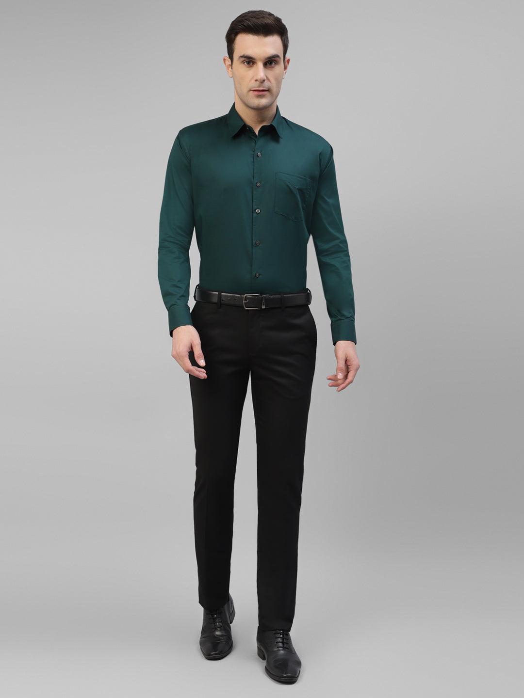 Men Bottle Green Solid Pure Cotton Slim Fit Formal Shirt