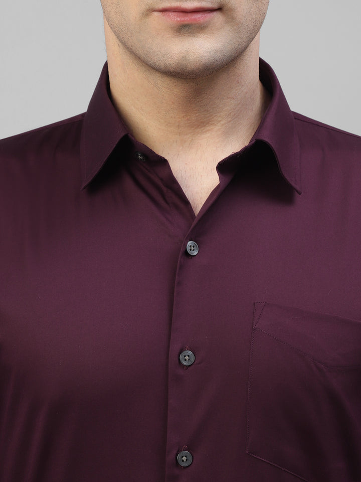 Men Burgundy Solid Pure Cotton Satin Slim Fit Formal Shirt