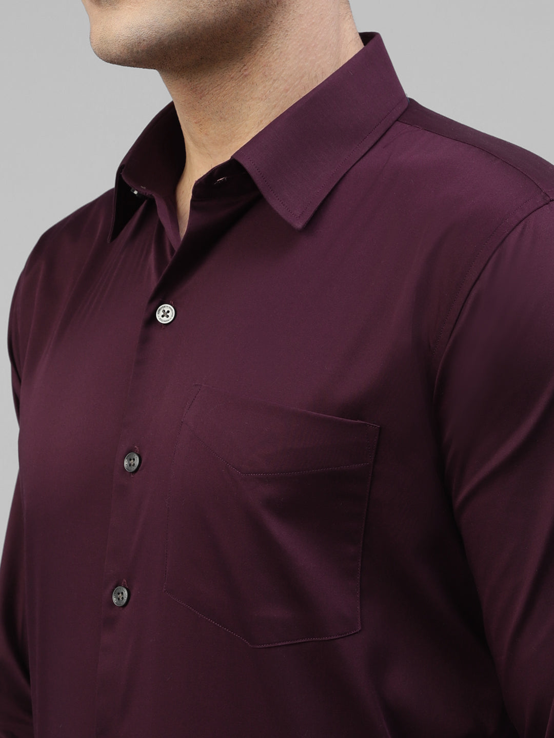Men Burgundy Solid Pure Cotton Satin Slim Fit Formal Shirt