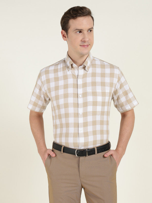 Men Beige & White Buffalo Checked Pure Cotton Button Down Collar Short Sleeve Shirt