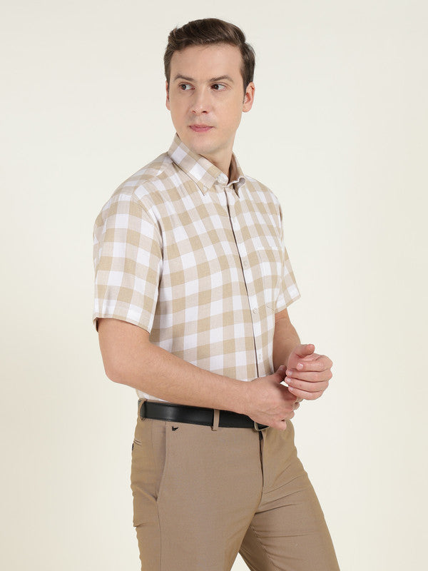 Men Beige & White Buffalo Checked Pure Cotton Button Down Collar Short Sleeve Shirt