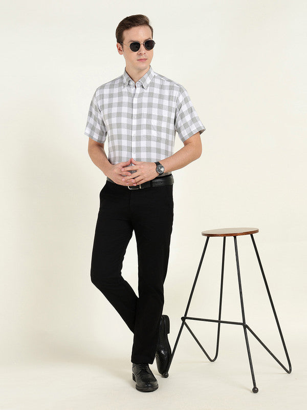 Hancock Men Grey & White Buffalo Checked Pure Cotton Button Down Collar Short Sleeve Shirt