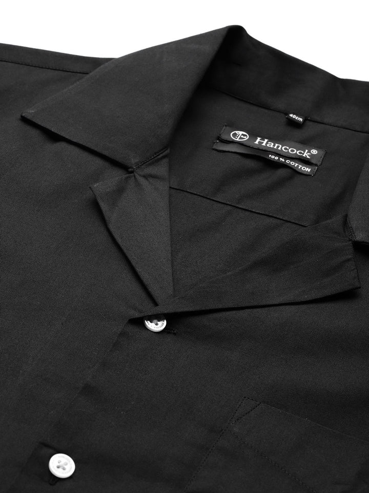 Men Black Solid Pure Cotton Relaxed Fit Casual Shirt