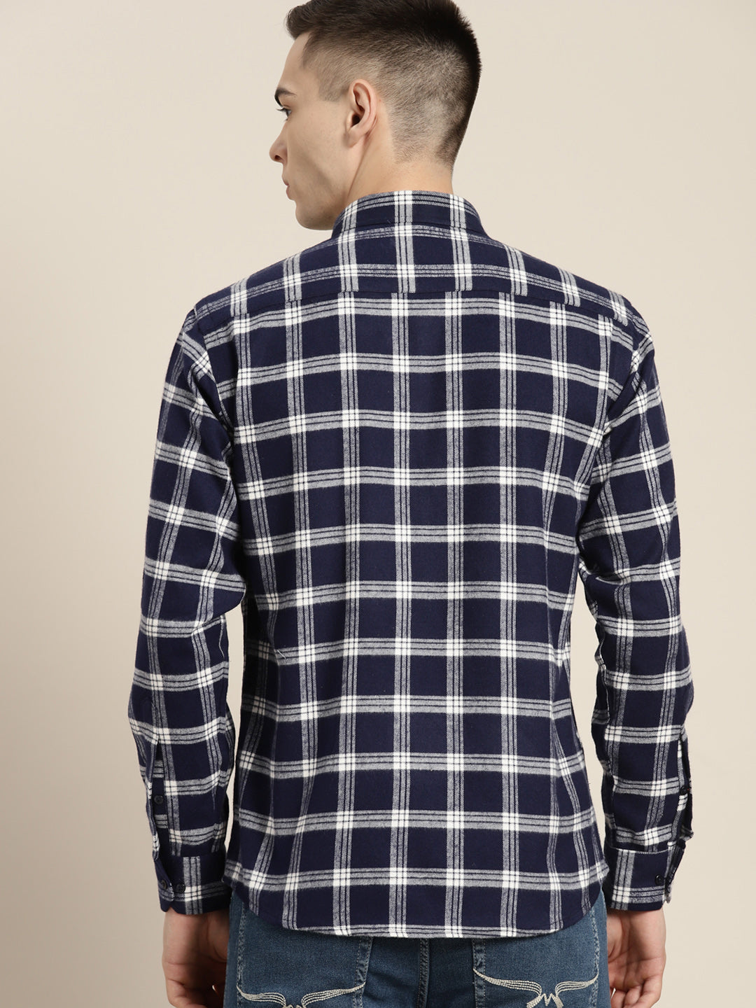 Men Navy & White Checks Pure Cotton Slim fit Casual Shirt