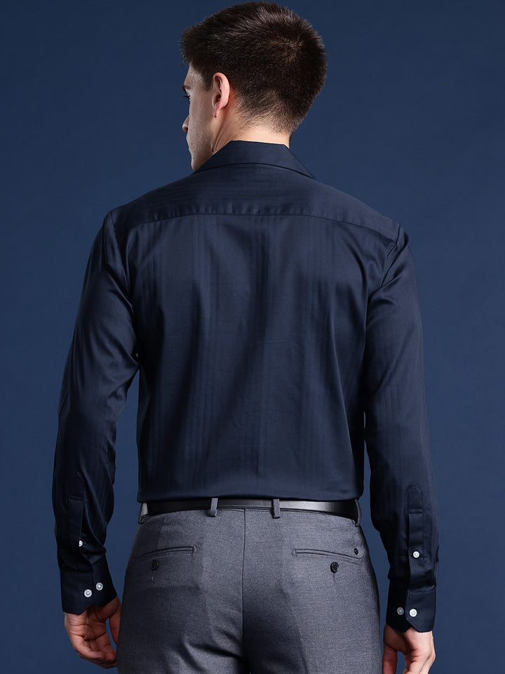 Men Navy blue Solid Cotton elastane Relaxed Fit Formal Shirt
