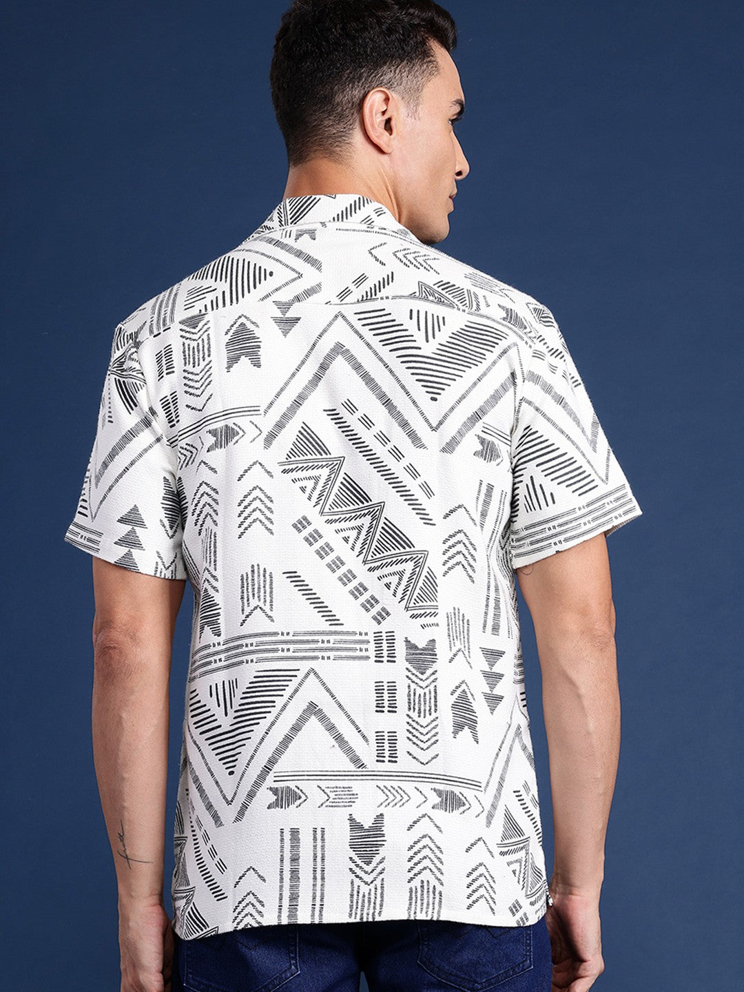 Men White Printed Cotton elastane Relaxed Fit Casual Shirt