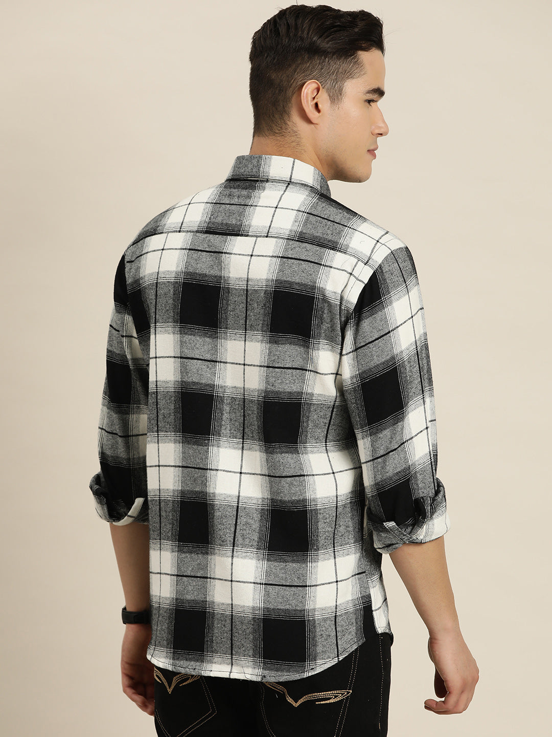 Men Black & White Checks Pure Cotton Slim fit Casual Shirt