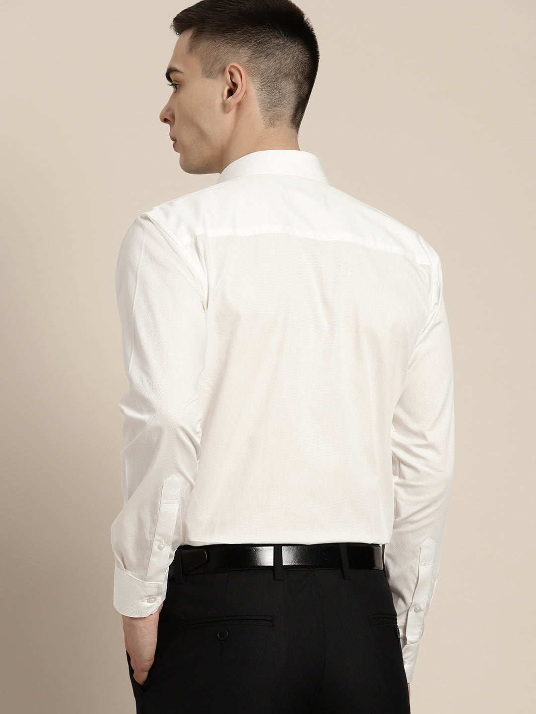 Men White Solid Pure Cotton Slim fit Formal Shirt