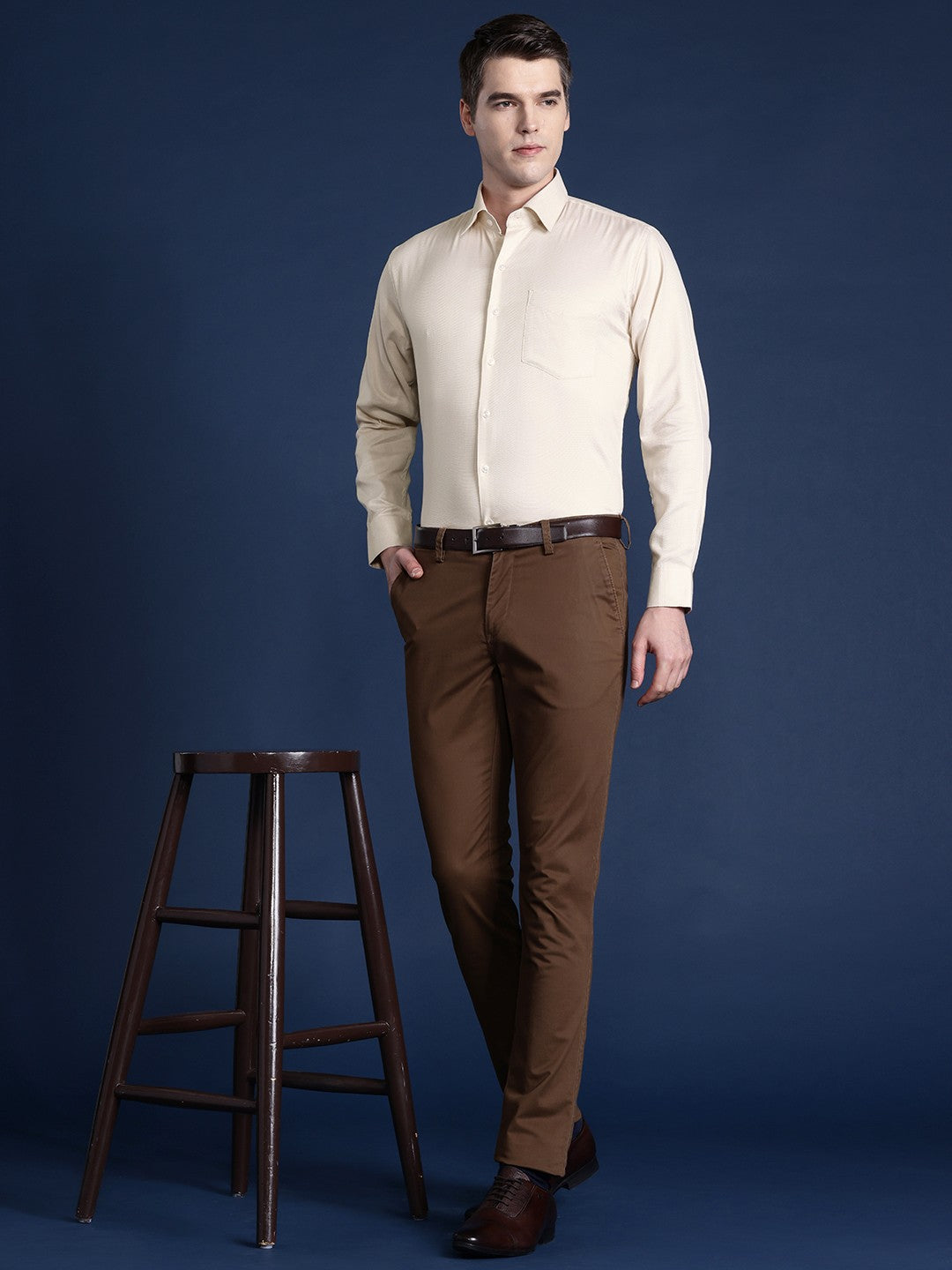 Men Beige Solid Pure Cotton Slim Fit Formal Shirt