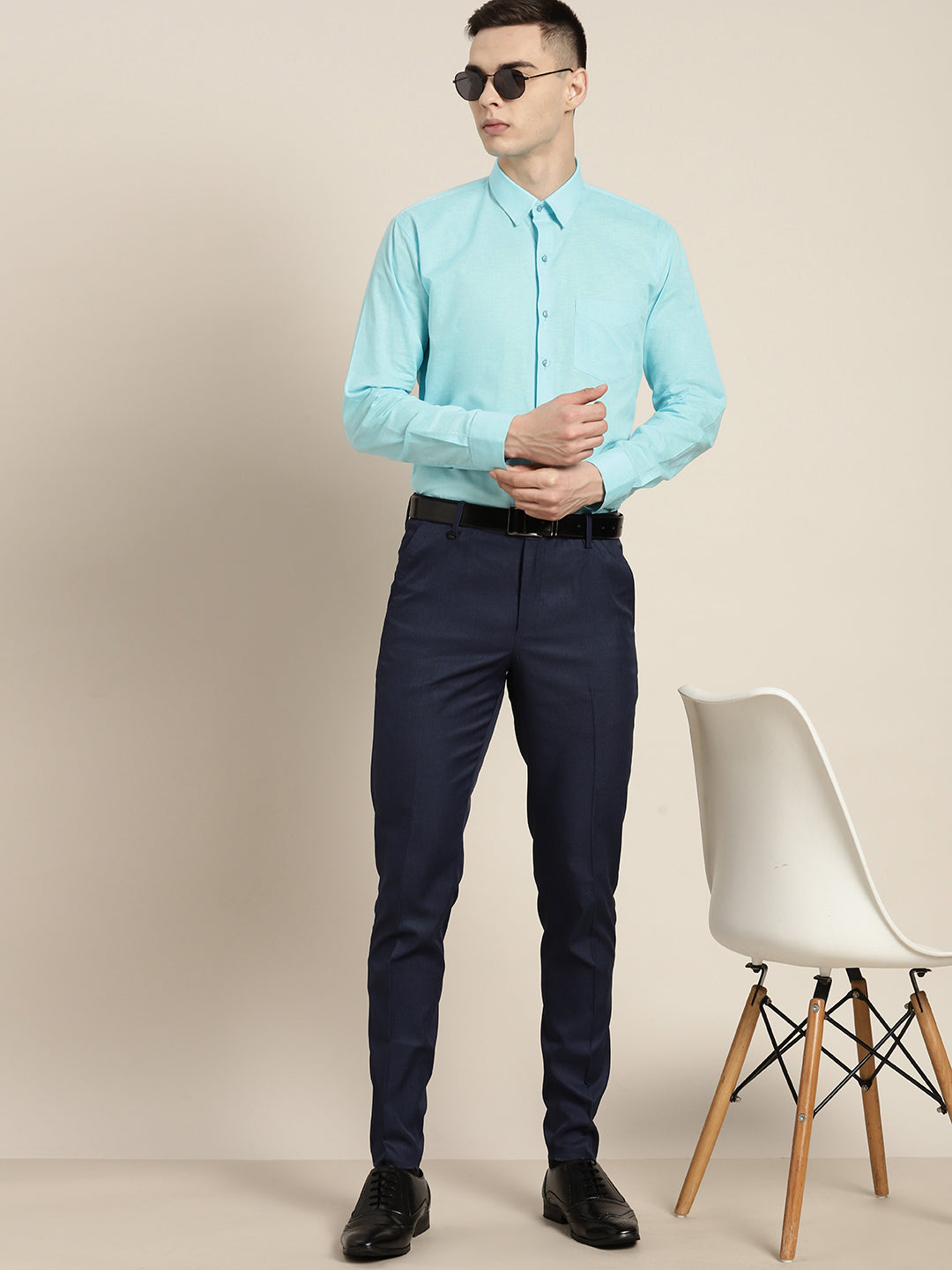 Men Sky Blue Solid Linen Cotton Slim fit Formal Shirt