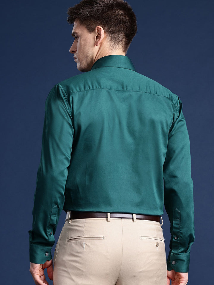 Men Dark Green Solid Cotton Elastane Blend Slim Fit Formal Shirt