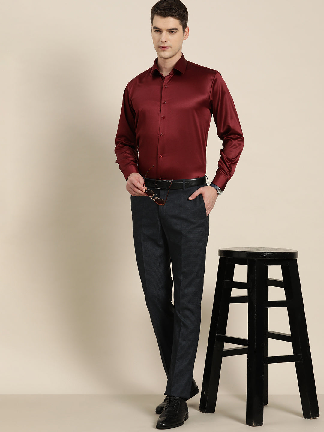 Men Maroon Solid Satin Tuxedo Slim fit Party Shirt