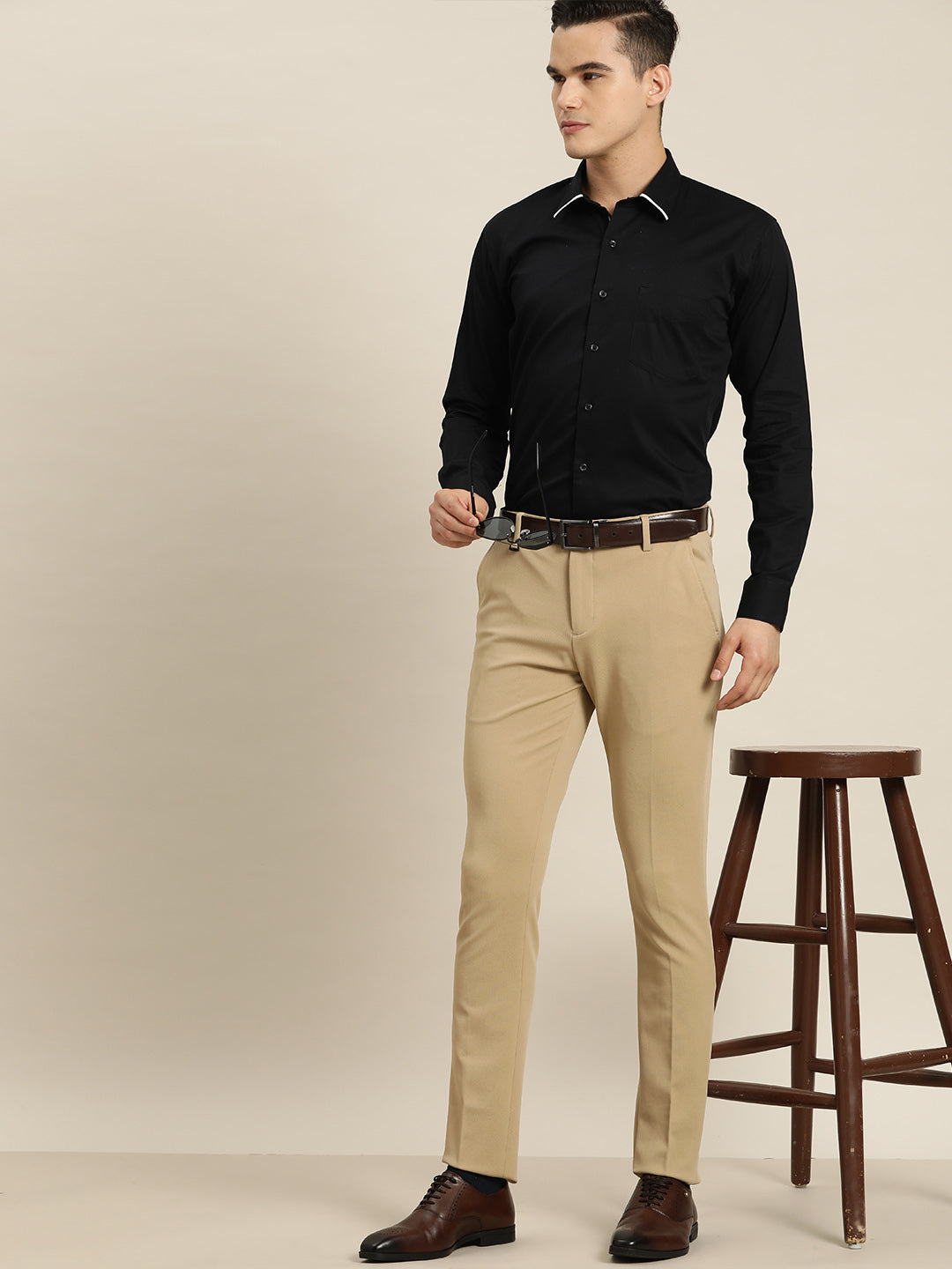 Men Black Solid Pure Cotton Slim fit Party Shirt